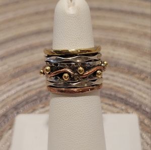 💜NWOT~ WORRY RING